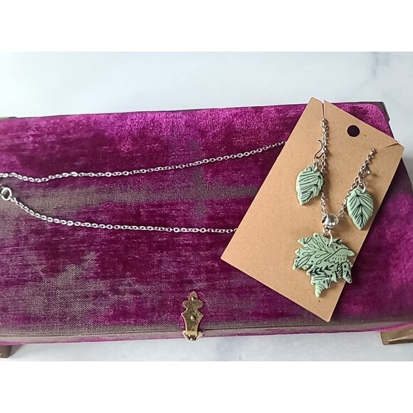 Multicolored Leaf Shaped Polymer Clay Jewelry Set, NEW - Picture 3 of 10